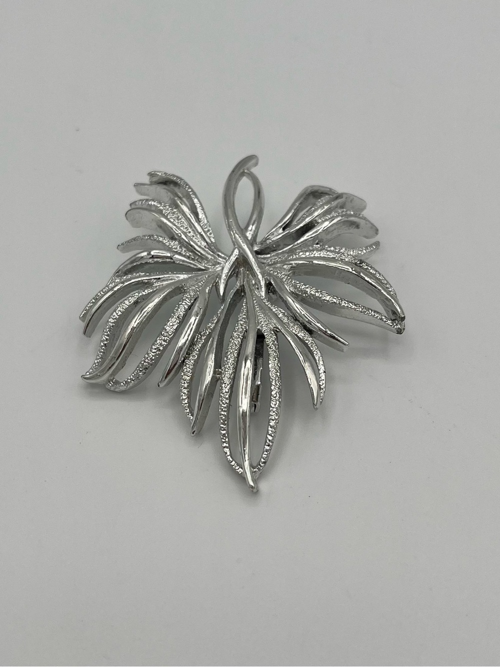 Vintage Textured Silver Openwork Spray Leaf Brooch Pin
